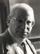 Menna Filiberto.jpg